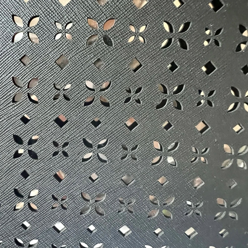 Michael Kors Haley Bag - Picture 4 of 8